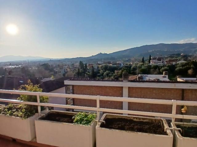Villetta a schiera in vendita di 280 m² in Via Niccolò Paganini