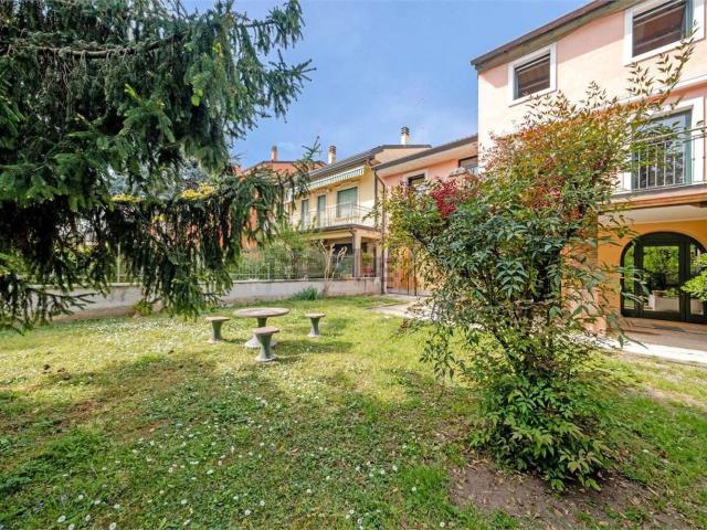 Villetta a schiera in vendita di 285 m² in Via San Francesco, 56
