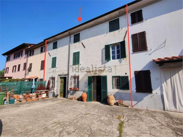 Villetta a schiera in vendita di 288 m² in Via Picciorana, 89
