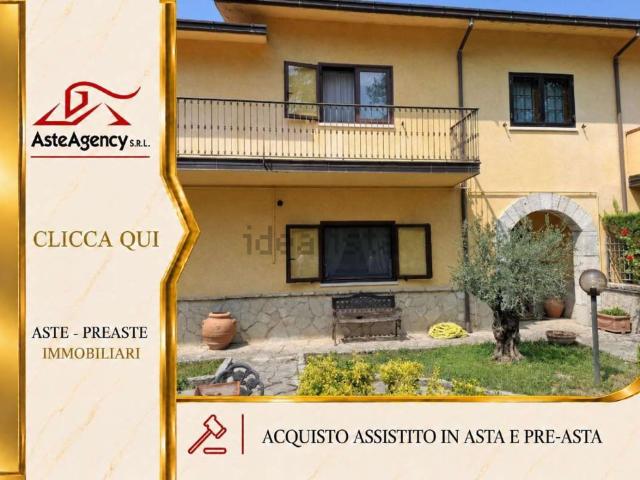 Villetta a schiera in vendita di 290 m² in Via Fonte di Vito, 6