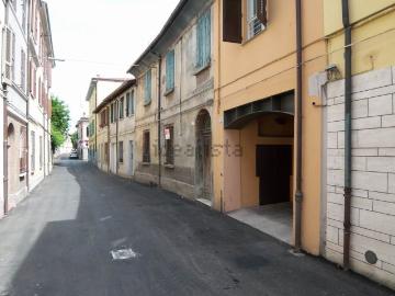 Villetta a schiera in vendita di 290 m² in Via Fossato Vecchio, Forlì, FC, 27