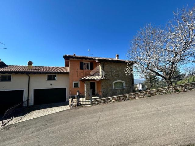 Villetta a schiera in vendita di 290 m² in Via Frassoni, 95
