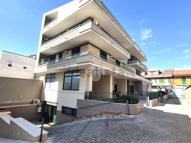 Villetta a schiera in vendita di 291 m² in Via Vittorio Veneto, 51