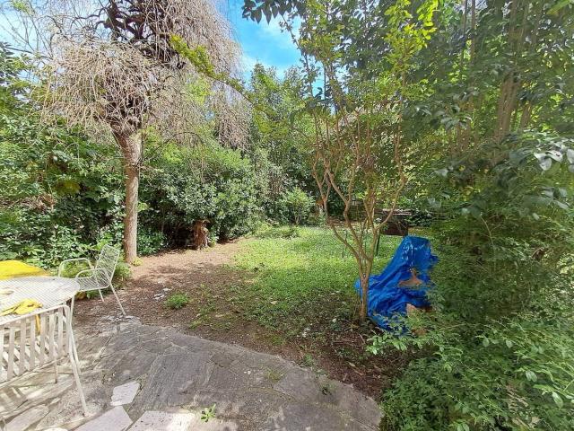 Villetta a schiera in vendita di 294 m² in Via Recanati, 16