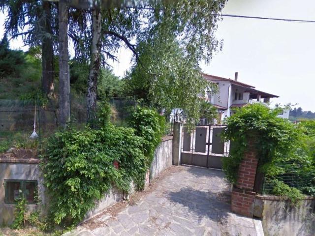 Villetta a schiera in vendita di 295 m² in Via Stazione, 3