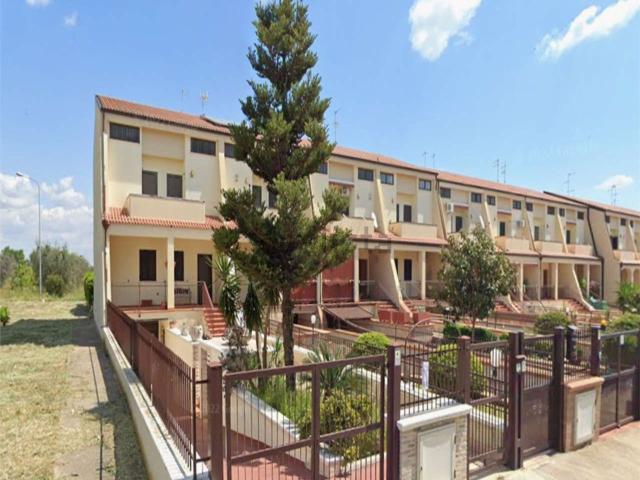 Villetta a schiera in vendita di 297 m² in Via E. Berlinguer, 2