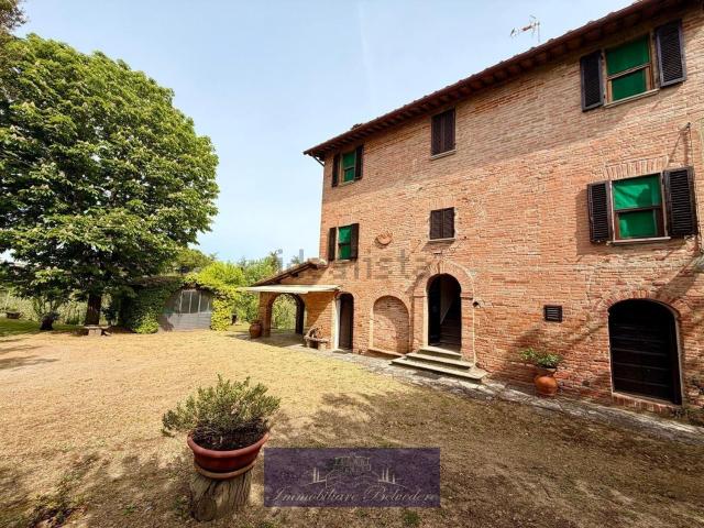Villetta a schiera in vendita di 300 m² in Via Cunicchio