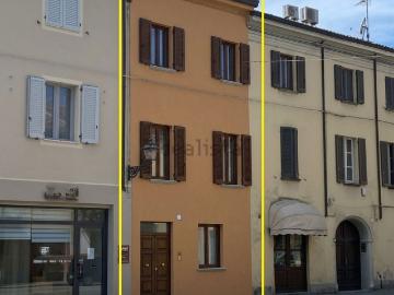 Villetta a schiera in vendita di 300 m² in Via Garibaldi