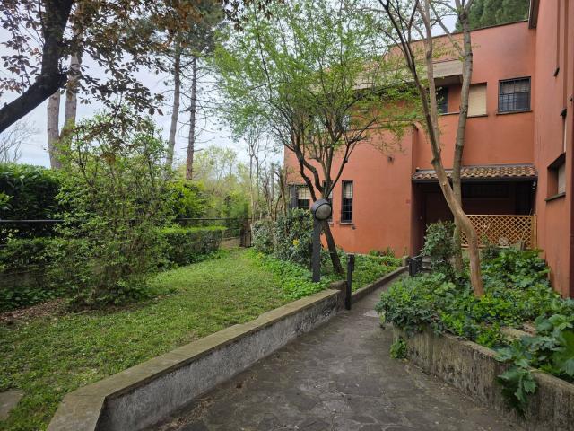 Villetta a schiera in vendita di 300 m² in Via Guido Minarini