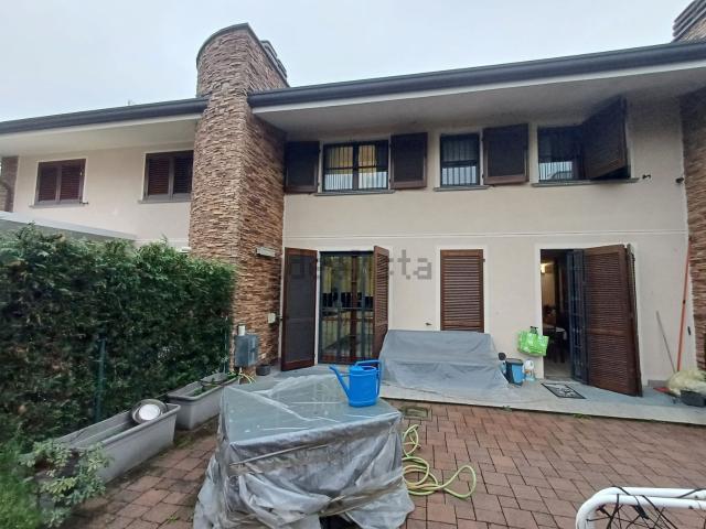 Villetta a schiera in vendita di 300 m² in Via del Campo, 9