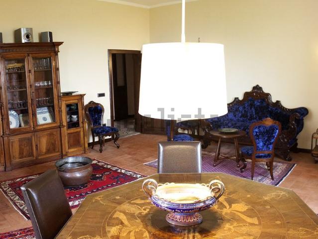 Villetta a schiera in vendita di 300 m² in Via della Bigattiera