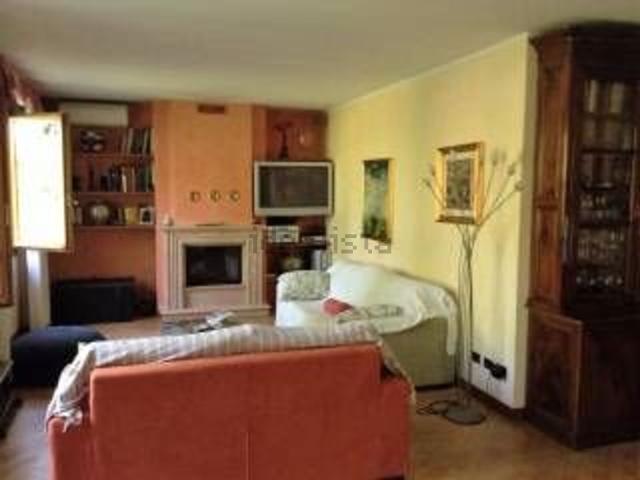 Villetta a schiera in vendita di 300 m² in Via Enrico Oddone