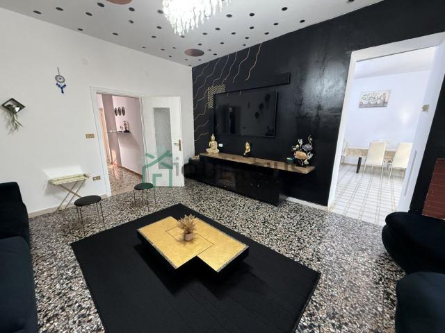 Villetta a schiera in vendita di 300 m² in Via Fontana Nuova