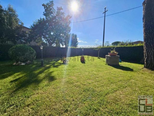 Villetta a schiera in vendita di 300 m² in Via Francesca Sud Poggio Tempesti, 95