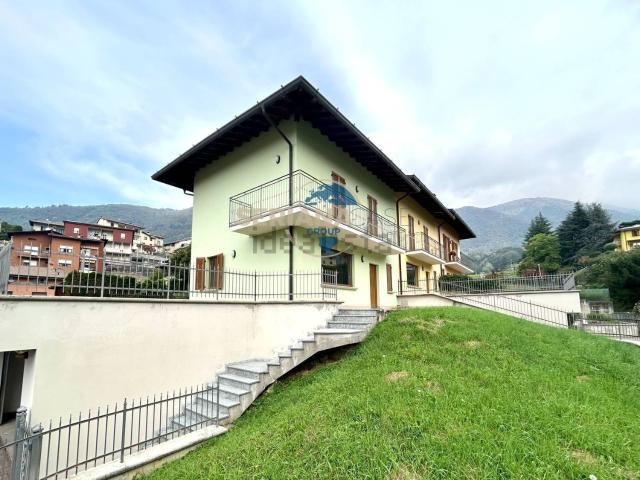 Villetta a schiera in vendita di 300 m² in Via Moi