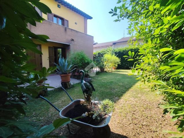 Villetta a schiera in vendita di 300 m² in Via Monte Cervara, 6