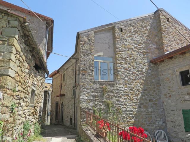 Villetta a schiera in vendita di 300 m² in Località Luscignano