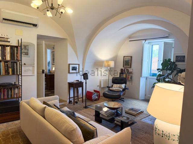 Villetta a schiera in vendita di 310 m² in Strada Caselletta