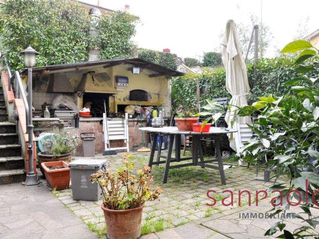 Villetta a schiera in vendita di 313 m² in Via degli Ortacci