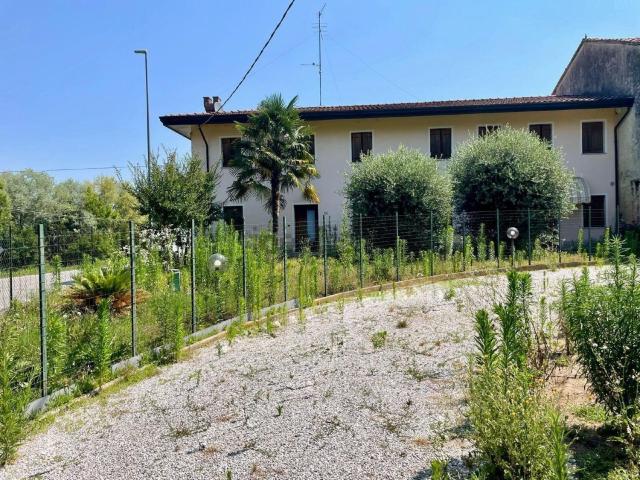 Villetta a schiera in vendita di 315 m²