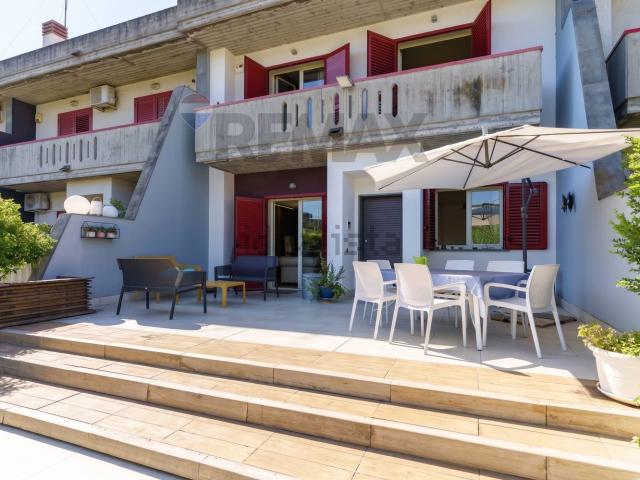 Villetta a schiera in vendita di 319 m² in Via Antonio Gramsci, 14