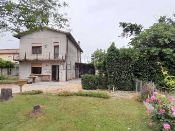 Villetta a schiera in vendita di 320 m² in Via Gomiero, 10