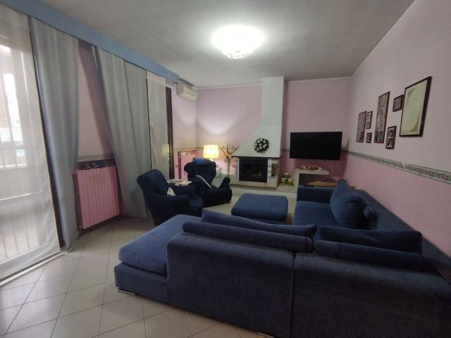 Villetta a schiera in vendita di 320 m² in Via Enrico Berlinguer