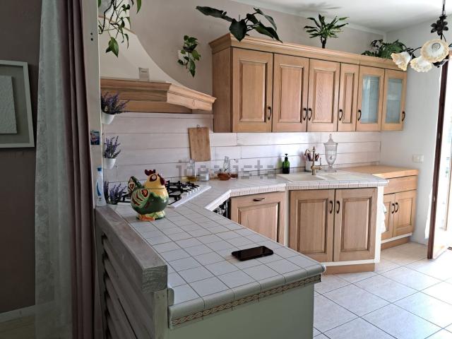 Villetta a schiera in vendita di 320 m² in Via Pietro Nenni