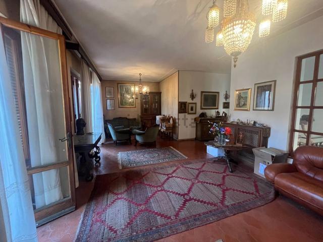 Villetta a schiera in vendita di 330 m² in Via Argine Vecchio, 125