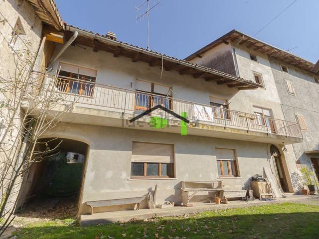 Villetta a schiera in vendita di 332 m² in Borgo Avon, 5