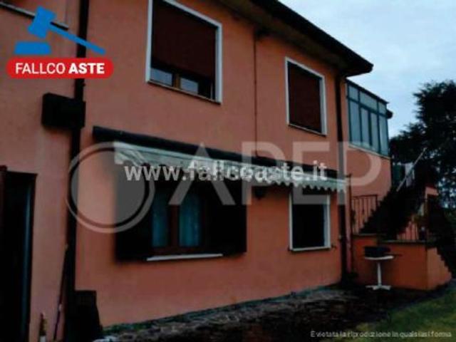 Villetta a schiera in vendita di 336 m² in Via Nazario Sauro, 10