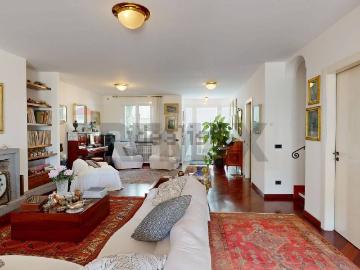 Villetta a schiera in vendita di 340 m² in Via Cupa d&apos Ercole, 10