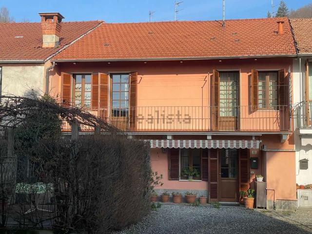 Villetta a schiera in vendita di 340 m² in Via del Senato, 10