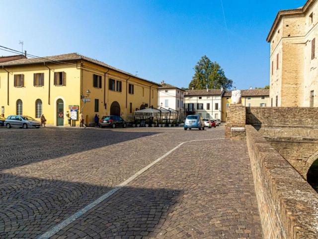 Villetta a schiera in vendita di 340 m² in Via della Repubblica, 15