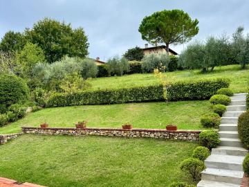 Villetta a schiera in vendita di 342 m² in Via Don Milani, 89