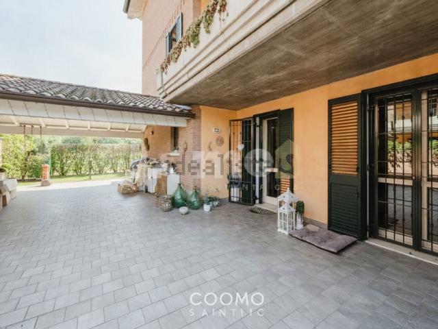 Case e ville in vendita di 150 m² in Via Maria Grazia Cutuli, 1