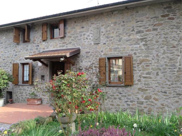 Villetta a schiera in vendita di 350 m² in Via Talavorno, 29
