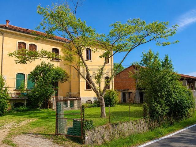 Villetta a schiera in vendita di 357 m² in Via Proe