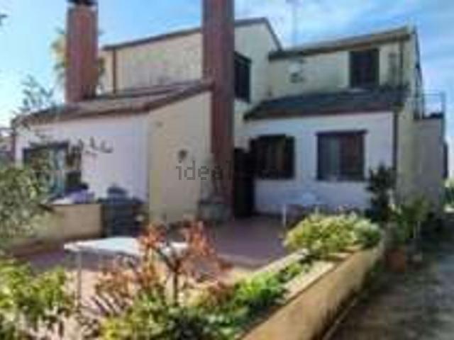 Villetta a schiera in vendita di 360 m² in Via Felcete