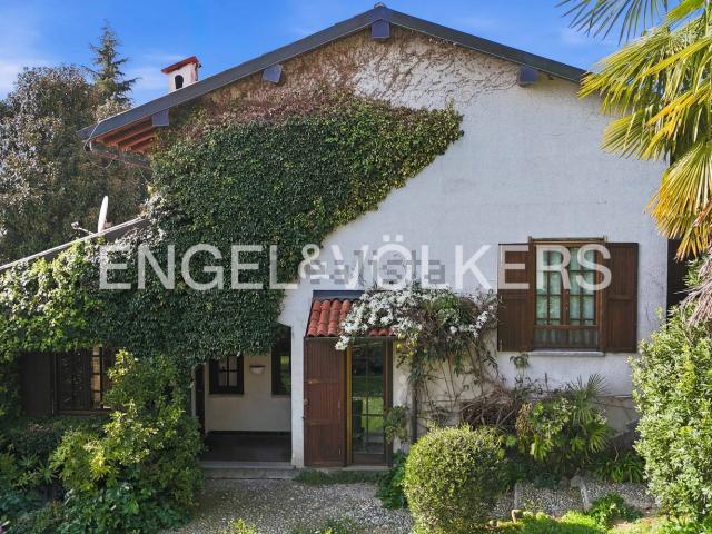 Villetta a schiera in vendita di 375 m² in Via Postale Vecchia, 24
