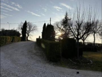 Villetta a schiera in vendita di 381 m² in Strada Provinciale 37
