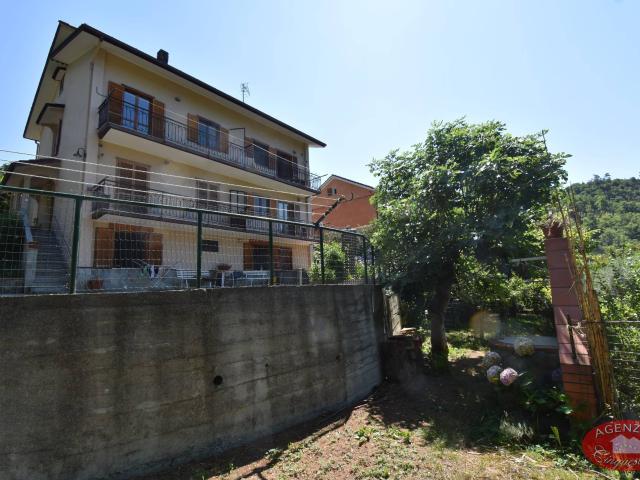 Villetta Bi trifamiliare in vendita a Stella, San Martino