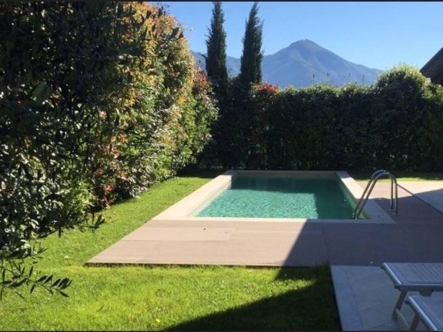 Villetta bifamiliare a Tonfano