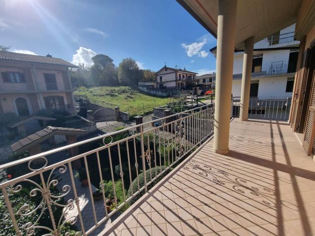 Villetta bifamiliare in vendita a Avellino, Valle