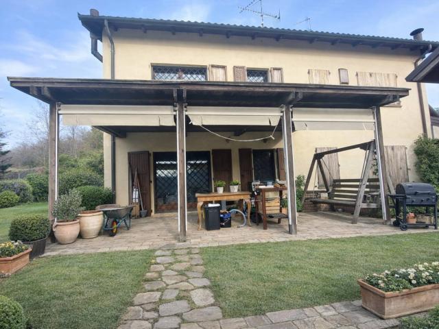 Villetta bifamiliare in vendita a Pianoro
