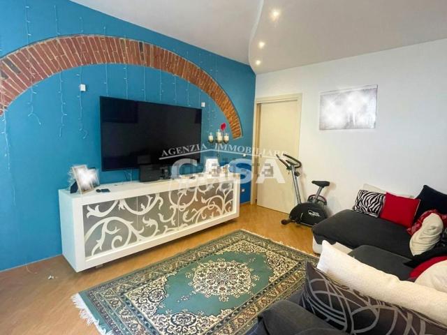 Villetta bifamiliare in vendita di 143 m² in Via Pregiuntino