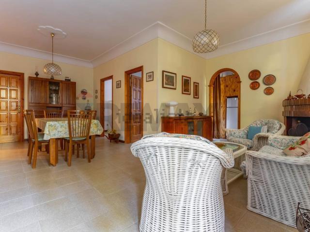 Villetta bifamiliare in vendita di 143 m² in Viale degli Ulivi, 7