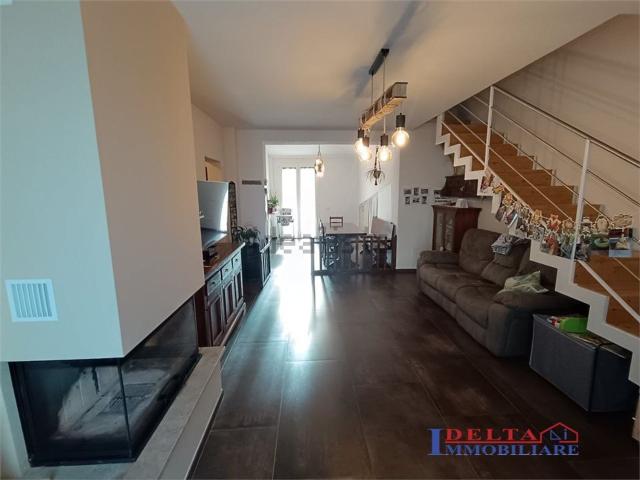 Villetta bifamiliare in vendita di 143 m²