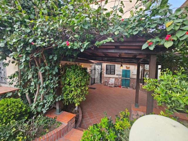 Villetta bifamiliare in vendita di 140 m² in Corso Umberto I, 193