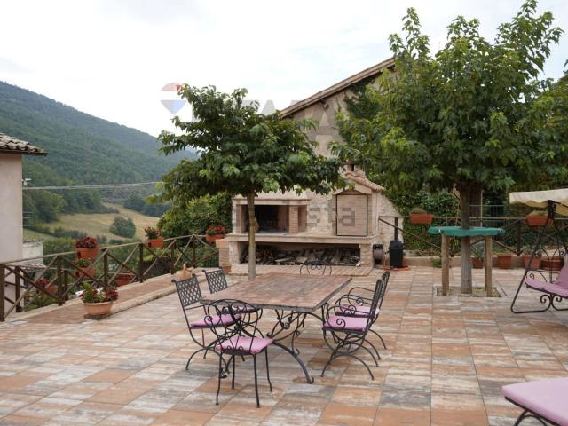 Villetta bifamiliare in vendita di 140 m² in Località Ponze